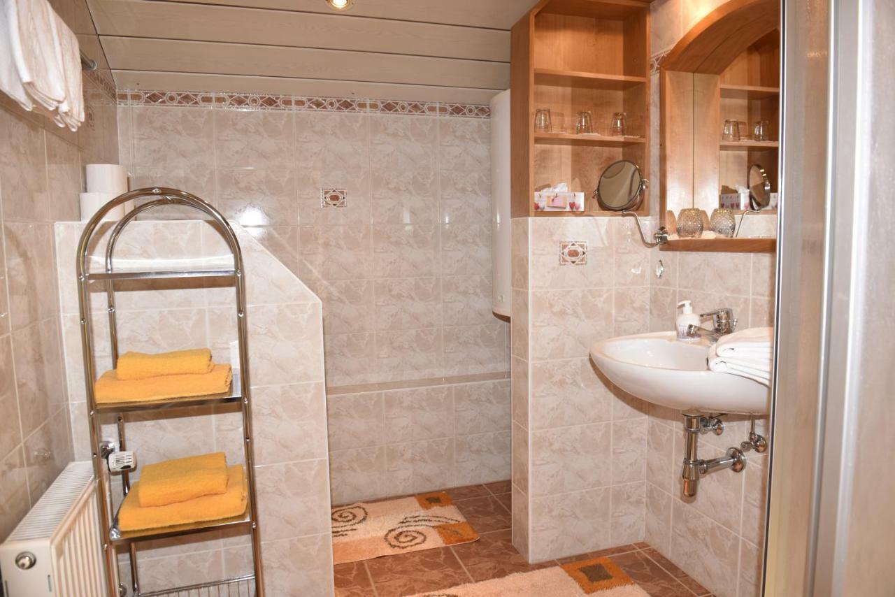 Haus Sonnenschein Mariapfarr Διαμέρισμα Εξωτερικό φωτογραφία